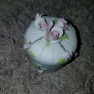 Lefton China